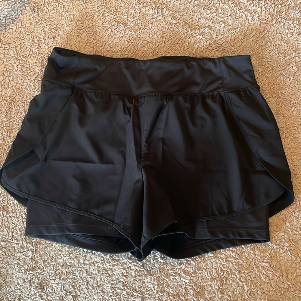 VELOCITY Womens Two Layer Athletic Shorts - size Large